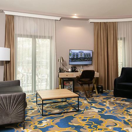 A Hoteli - Hotel Park Vrnjačka Banja エクステリア 写真 Living room