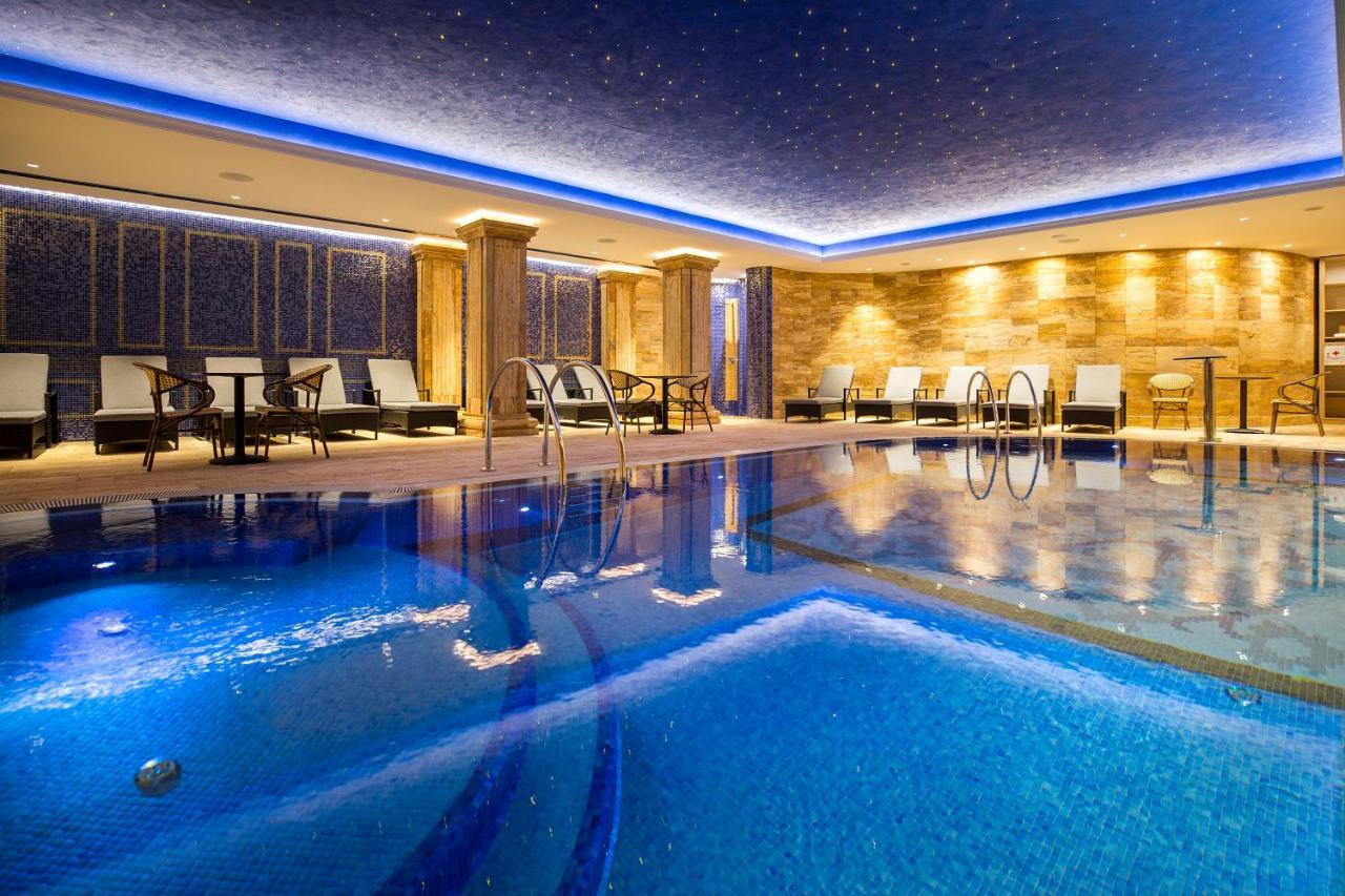 A Hoteli - Hotel Park Vrnjačka Banja エクステリア 写真 The pool at the Mandarin Oriental, Munich