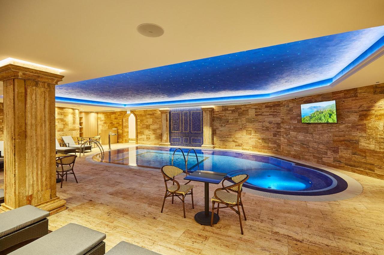 A Hoteli - Hotel Park Vrnjačka Banja エクステリア 写真 The spa at the Hotel