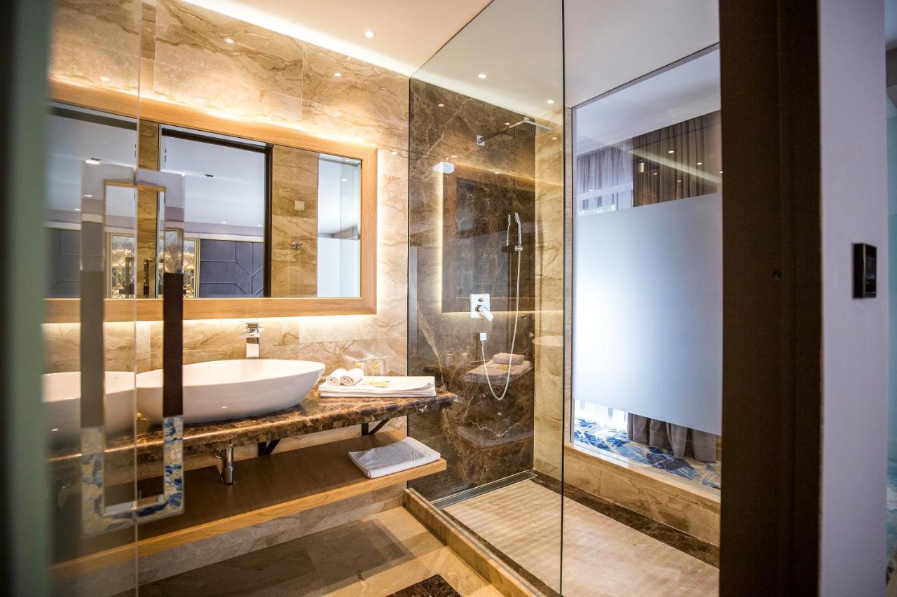 A Hoteli - Hotel Park Vrnjačka Banja エクステリア 写真 Bathroom