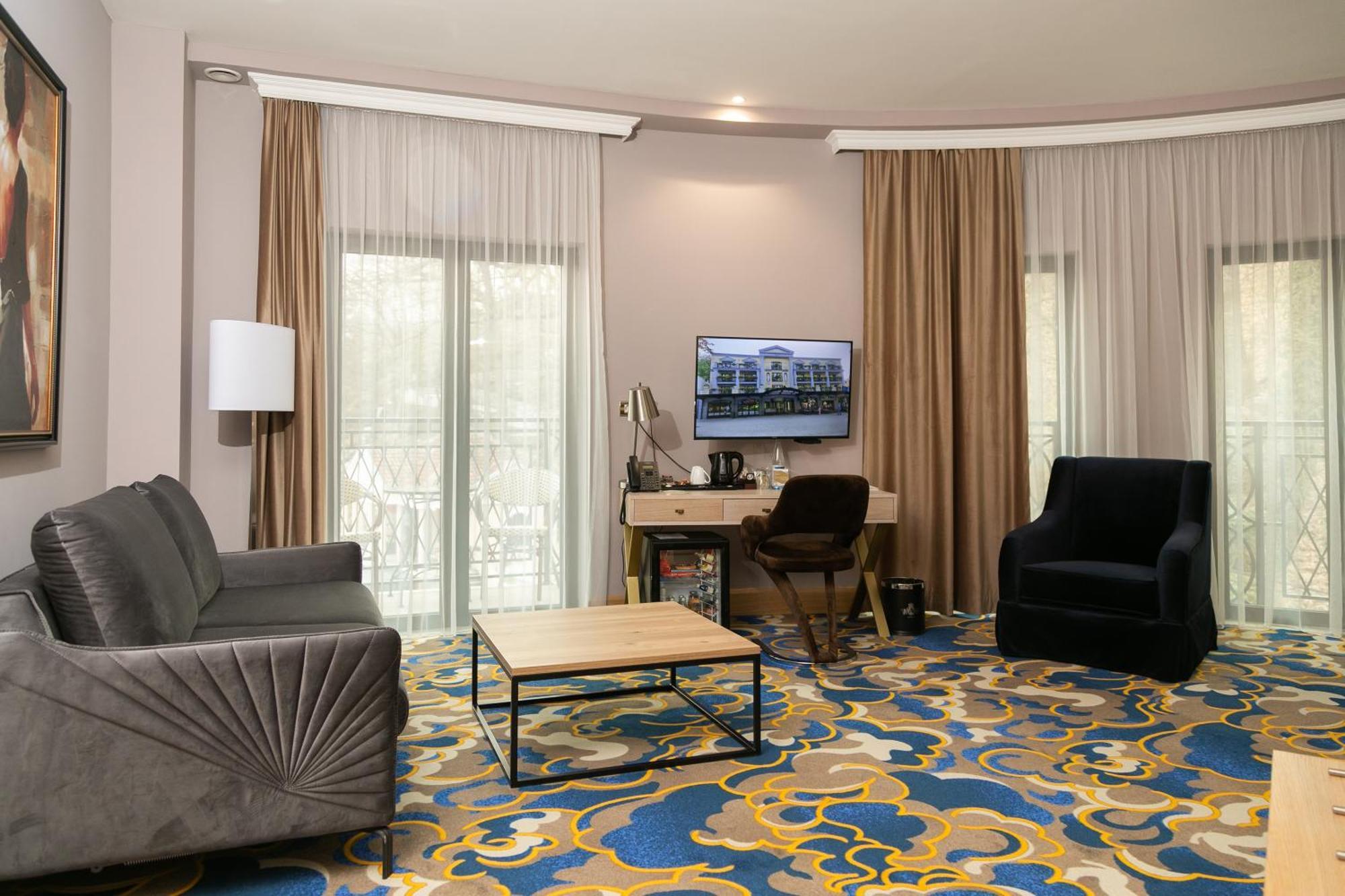 A Hoteli - Hotel Park Vrnjačka Banja エクステリア 写真 Living room