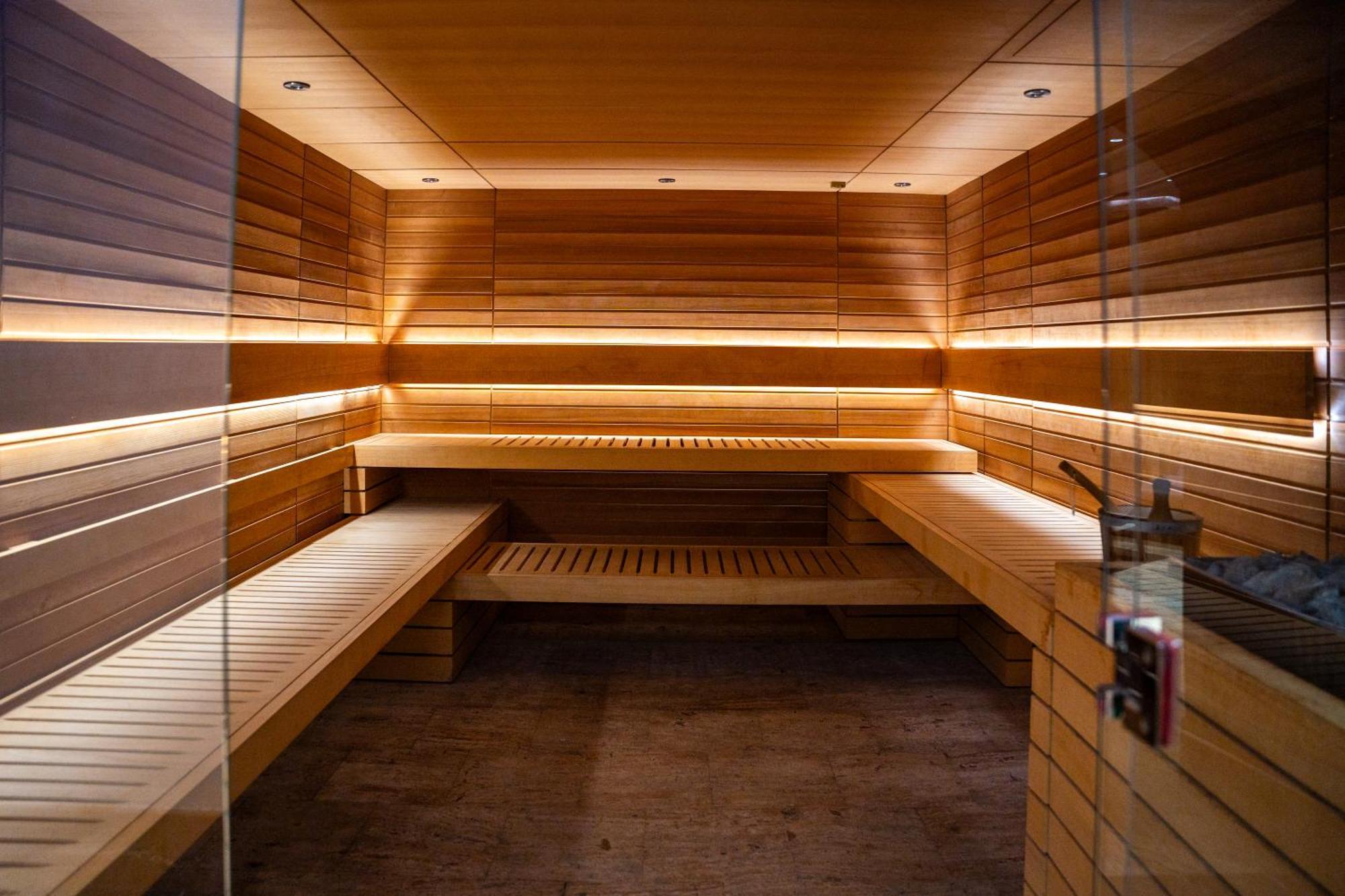 A Hoteli - Hotel Park Vrnjačka Banja エクステリア 写真 A modern Finnish sauna